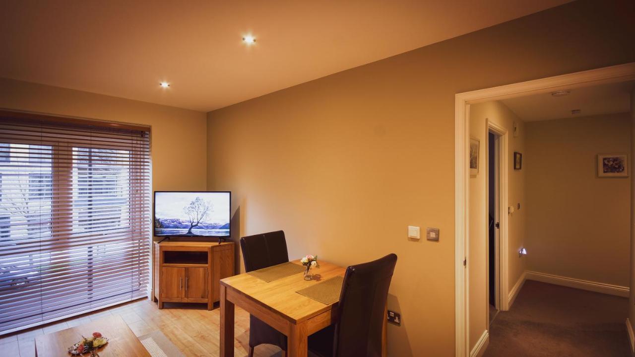 Superb City Center 1 Or 2 Bedroom Apts King Bed Southampton Exterior photo